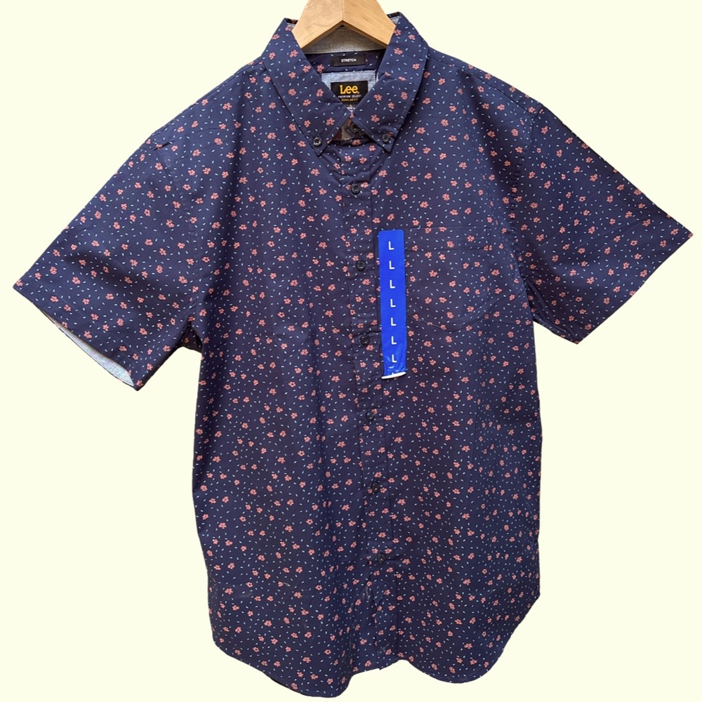 Lee Blue and Mauve Floral Casual Short Sleeve  Button Down Shirt Large NWT